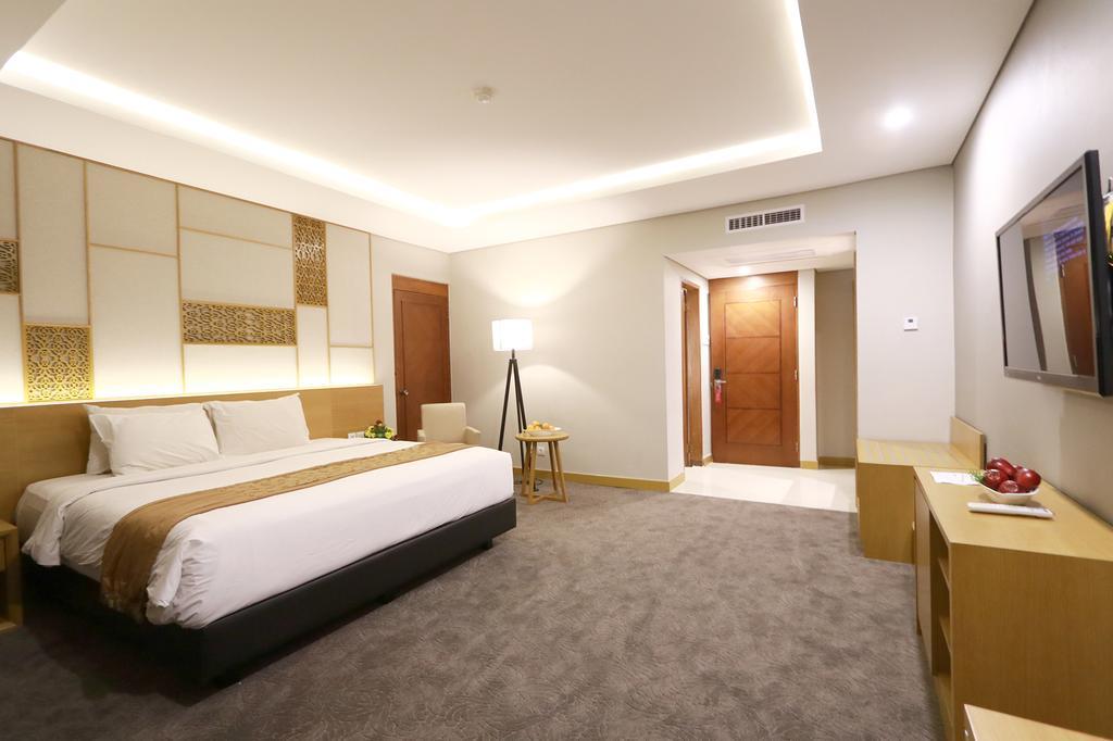Patra Semarang Hotel & Convention Ngoại thất bức ảnh