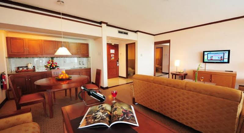 Patra Semarang Hotel & Convention Ngoại thất bức ảnh